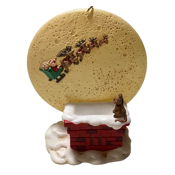 Hallmark Keepsake Ornament Collector's Club 1997 Happy Christmas To All - Picture 2 of 6